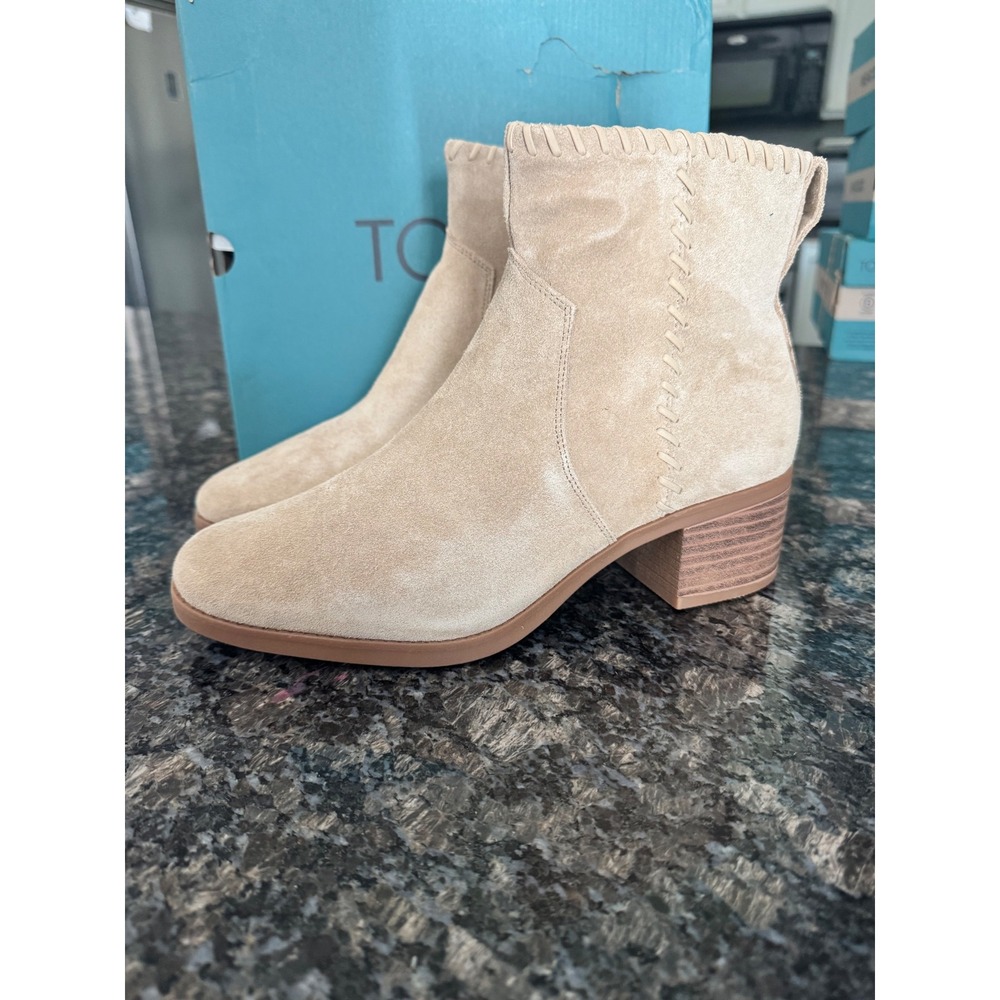 TOMS Delilah Water Repellent Oatmeal‎ Suede Ankle Booties Womens 9 NEW